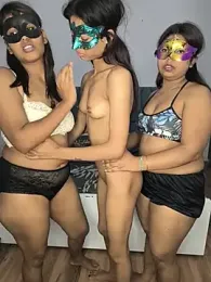 Kayra_queenx की स्ट्रीम इमेज