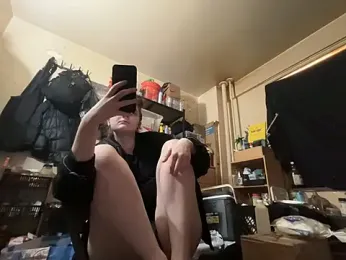 Snowbunnycake_131 की स्ट्रीम इमेज