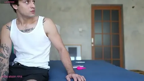 elisonni_ की स्ट्रीम इमेज