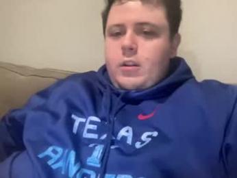 bisexualchubbyboy की स्ट्रीम इमेज