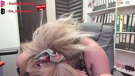lisa2018 webcam stripchat model stream image